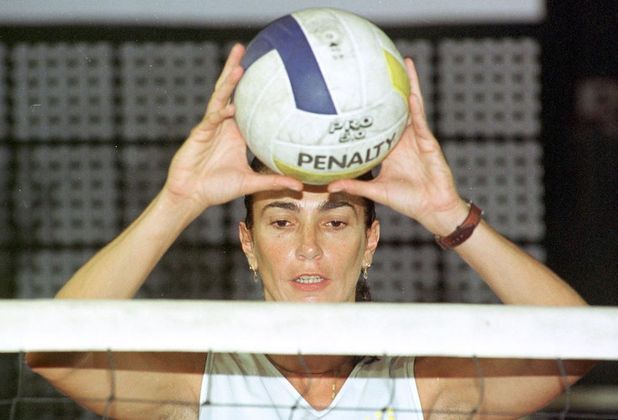 Isabel foi destaque tanto nas quadras quanto no vôlei de praia. Na areia, conquistou a medalha de ouro no campeonato mundial de 1994, em Miami. Ela tinha como parceira Roseli Timm