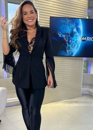 Isabele Benito renovou contrato com o SBT