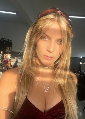 Isabella Santoni do elenco de "Dom"