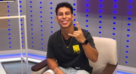 Isaías Silva faz sucesso no Instagram com vídeos de humor do cotidiano