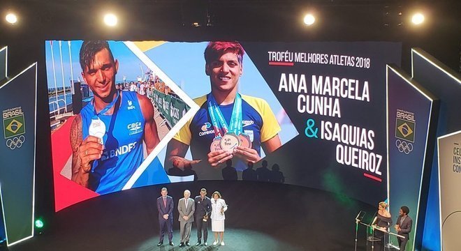 Isaquias Queiroz e Ana Marcela Cunha no Prêmio Brasil Olímpico 2018