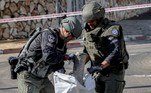 'Evitar uma escalada ainda maior'A Agência Nacional de Informação do Líbano, que não divulgou um balanço de vítimas, noticiou que a artilharia israelense lançou 'vários projéteis a partir de suas posições na fronteira' contra duas localidades do sul do Líbano e afirmou que os bombardeios foram uma resposta ao lançamento de 'vários foguetes do tipo Katyusha' contra Israel. Um porta-voz militar israelense negou as informações e disse que o exército 'não respondeu até o momento'
