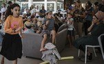 Um hotel na cidade de Eilat, no sul de Israel, hospeda sobreviventes do kibutz Nir Oz, perto da fronteira de Gaza, atacado por terroristas do Hamas no dia 7 de outubro