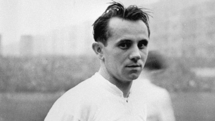 Itália 1934 - Oldřich Nejedlý - Os cinco gols do tcheco na Copa foram suficientes para se tornar o artilheiro da edição italiana. A Tchecoslováquia chegou à final contra a Itália e, justamente neste jogo, o artilheiro passou em branco: 2 a 1 o placar final.