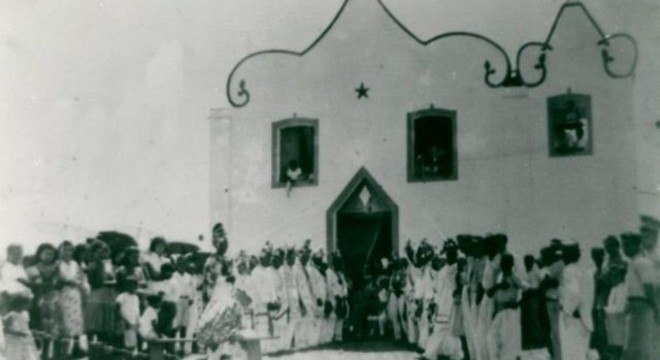 Cerimônia religiosa na antiga vila de Itaúnas