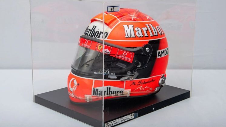 O item mais caro leiloado foi o capacete de Michael Schumacher da temporada de 2003 da Fórmula 1. O objeto foi usado no GP da Alemanha e foi o capacete reserva do piloto nos GPs do Canadá, França e Inglaterra. O visor está autografado pelo alemão e a peça inteira foi vendida por 120 mil dólares, o que gira em torno de R$ 585 mil na atual cotação