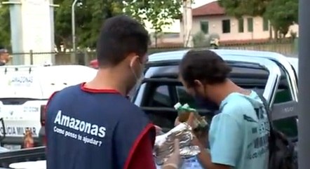 Voluntários levaram ajuda humanitária