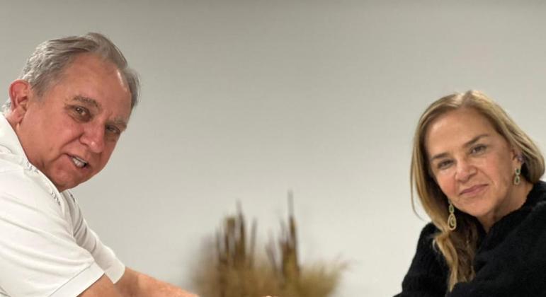 Izalci e Beth Cupertino após reunião que selou aliança política