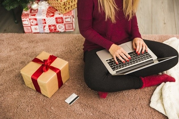 Já 50% das pessoas que vão às compras no Natal pretendem utilizar a internet, o que representa 81,4 milhões de consumidores.