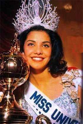 Já no Miss Universo, o Brasil tem uma sorte melhor e conquistou dois títulos: em 1963, com Iêda Maria Vargas (foto), do Rio Grande do Sul,  e Martha Vasconcelos, cinco anos depois. 