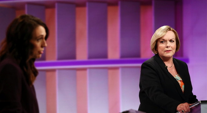 Rival de Ardern, Judith Collins, mira em conservadores e indecisos
