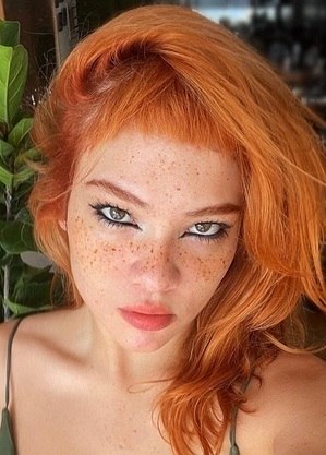 Cantora Jade está nas paradas