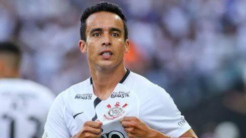 Jadson critica 'futebol inovador e sem resultados' e transforma demissão do  Corinthians em motivação