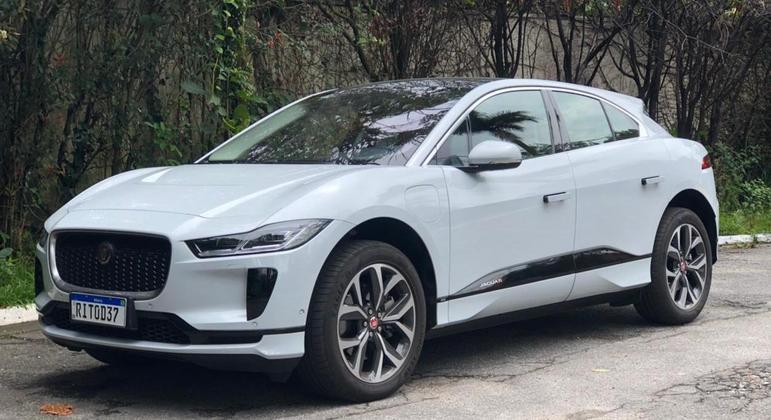 O Jaguar I-Pace possui dois motores elétricos na dianteira e outros dois na traseira 