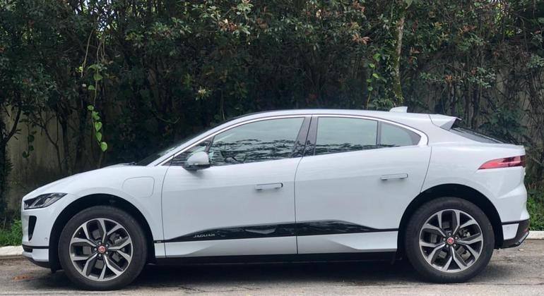 O carro tem 400cv de potência e mais de 70kgfm de torque