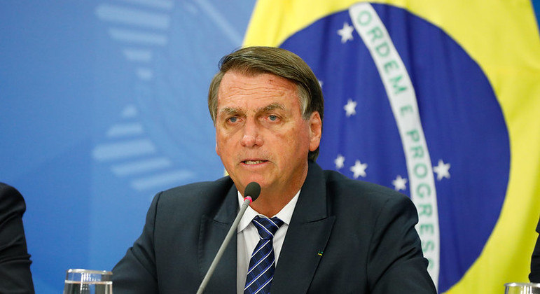 Nos EUA, Bolsonaro questiona TSE por n&atilde;o aceitar sugest&otilde;es das For&ccedil;as  Armadas - Not&iacute;cias - R7 Bras&iacute;lia