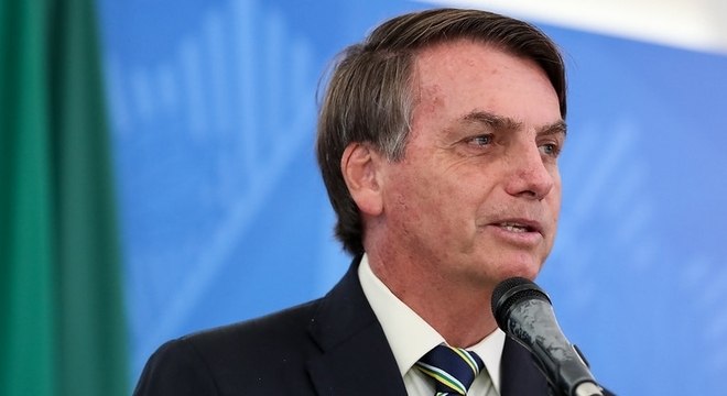 Bolsonaro adia reajuste no preço dos medicamentos