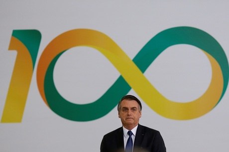Bolsonaro durante cerimônia dos 100 dias de governo