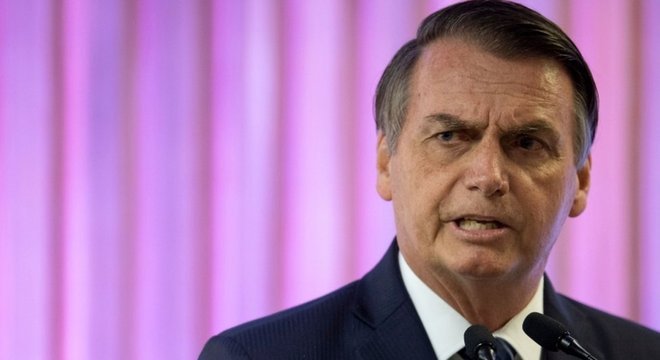  Aragão atribui as dificuldades de Bolsonaro a sua 'narrativa agressiva' 