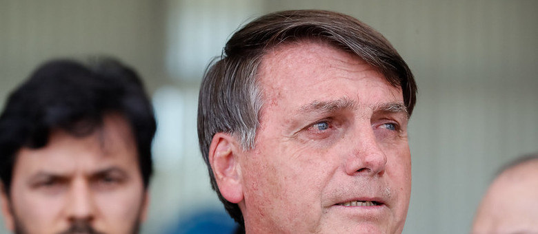 jair Bolsonaro diz que críticos não apresentam soluções, só apontam erros