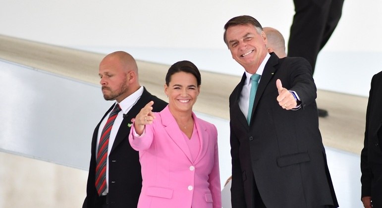 O presidente Jair Bolsonaro e a presidente da Hungria, Katalin Novák