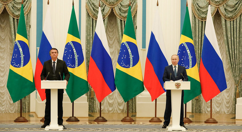 Bolsonaro e Putin durante visita do presidente brasileiro à Rússia
