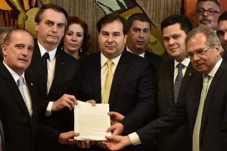 Proposta da reforma da PrevidÃªncia estÃ¡ na CÃ¢mara