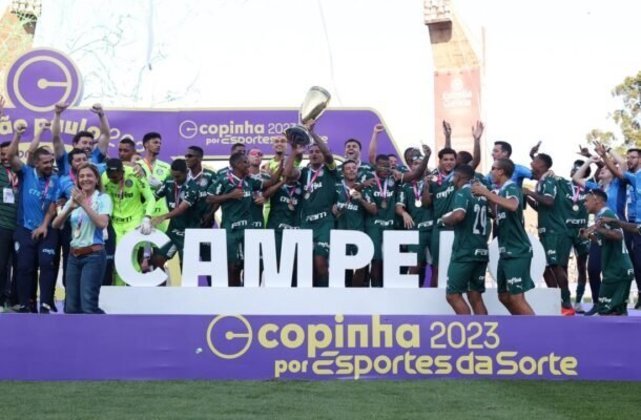 JANEIRO: Começando pela base, onde o Palmeiras conquistou pelo segundo ano seguido, o título da Copinha. A garotada do Verdão bateu o América-MG por 2 a 1 na grande decisão e ficou com o título.
