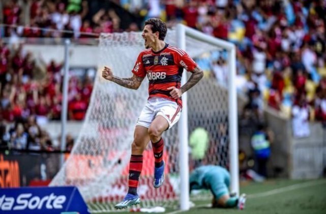 Janeiro de 2020 - Pedro: terceira maior contratação da história do Flamengo, o atacante custou R$ 88,2 milhões - valor pago à italiana Fiorentina. Com 35 gols, o jogador foi o artilheiro do Rubro-Negro na temporada de 2023. - Foto: Marcelo Cortes/Flamengo