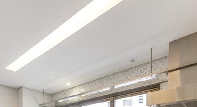 Janela de vidro para cozinha clean