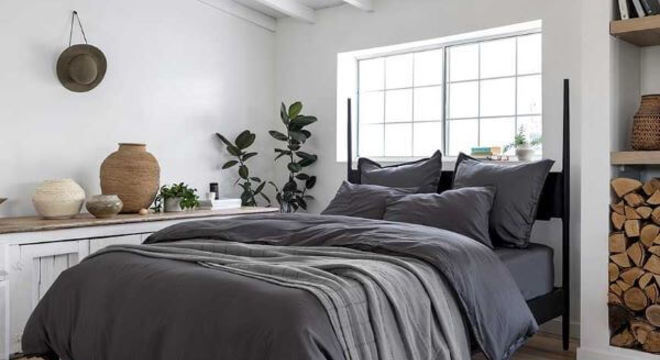 Janela para quarto cinza