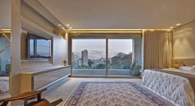 Janela para quarto de casal amplo