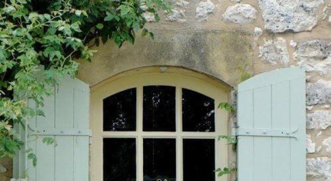 janelas com grades para quarto