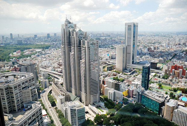 Japão  - Ásia- 126,4 milhões de habitantes em 378 mil km2.  Capital- Tóquio 