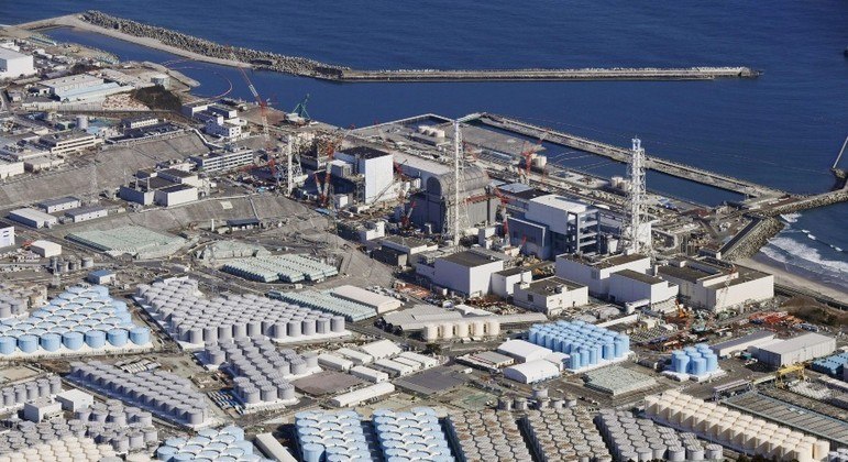 Japão aprova despejo de água contaminada da usina nuclear de Fukushima no oceano