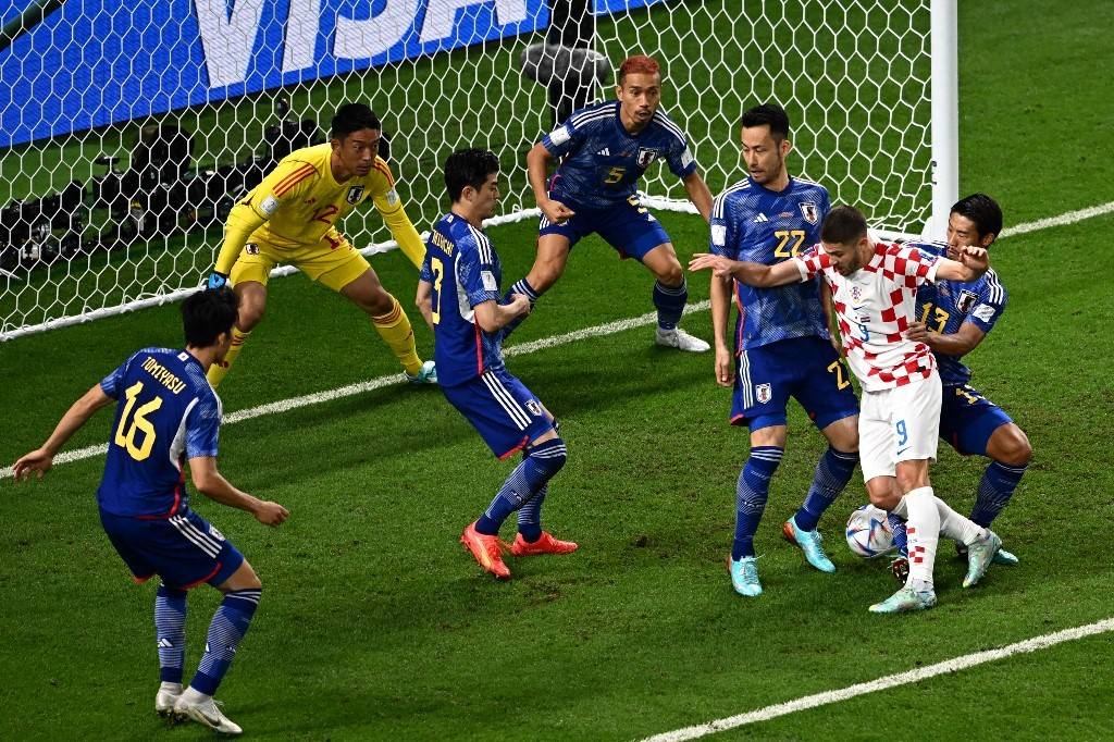 Croácia vence Japão nos pênaltis e está nas quartas