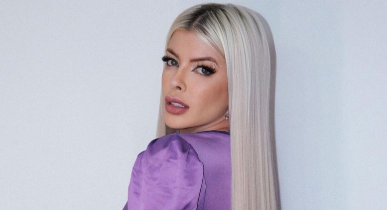 Jaquelline Grohalski é agredida