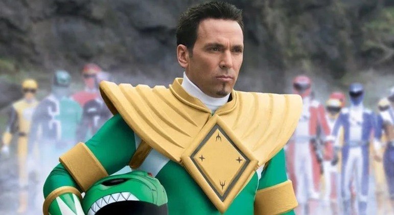 O ator Jason David Frank em seu uniforme de Ranger Verde