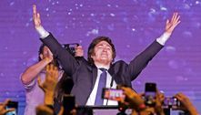 Quem é Javier Milei, candidato a presidente que venceu as eleições primárias argentinas 