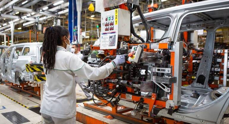 Produção brasileiro de veículo foi de 185,4 mil em abril