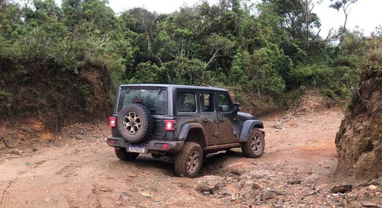 Percorremos o chamado “caminho da fé” que une o sul de Minas Gerais com trechos de serra no interior de São Paulo