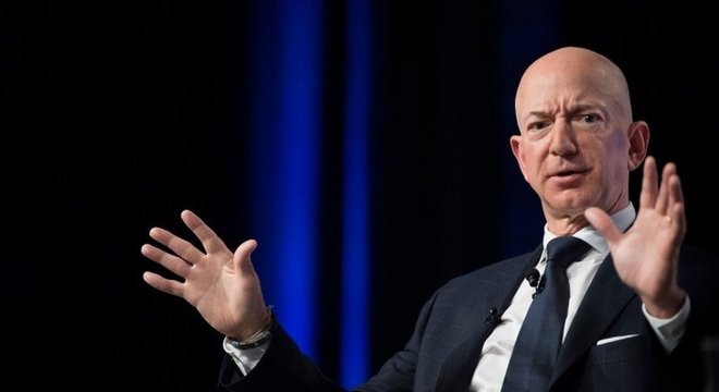  O bilionário Jeff Bezos, anunciou doação de US$ 10 bilhões para projetos que visam o combate ao aquecimento global