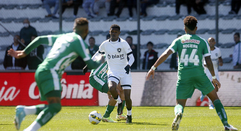 Jeffinho é o grande destaque do Botafogo na temporada