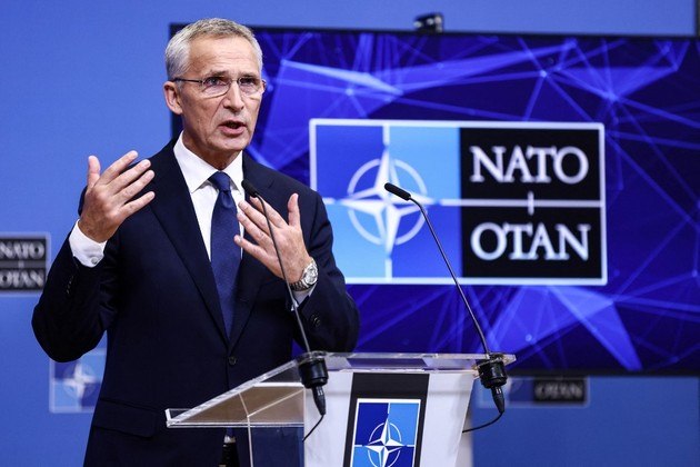 O chefe da Otan, Jens Stoltenberg, disse que o míssil que caiu na Polônia 