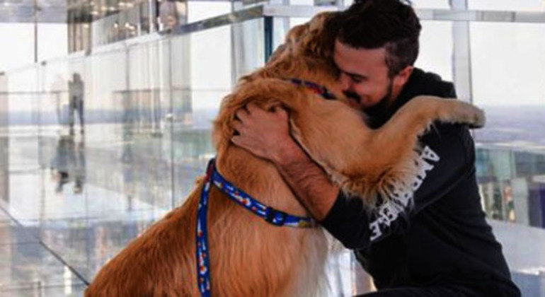 Jesse e seu cão, Shurastey: caso raro de compaixão
