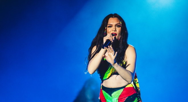 Jessie J lidera culto ensandecido em ótimo show no Rock In Rio