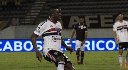 Jhegson Méndez em jogo pelo São Paulo