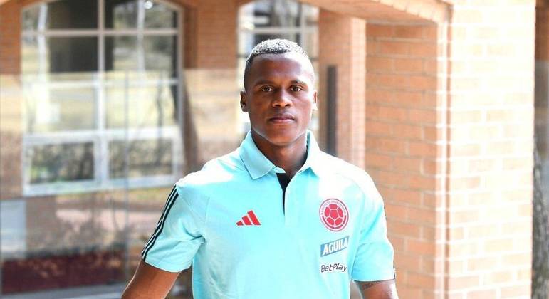 Jhon Arias, atacante do Fluminense, estava com a seleção da Colômbia