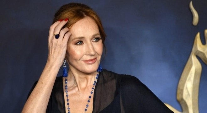J.K. Rowling conversa online com seus fãs brasileiros
