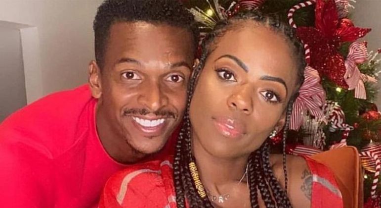 Claudia Santos perdoou as traições de Jô e reatou com o jogador